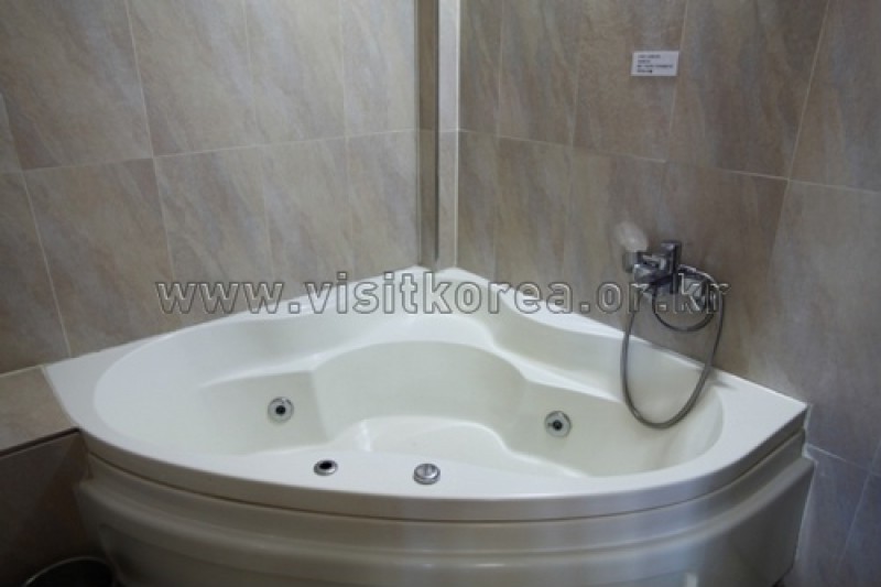 Iris Hotel - Goodstay  (21/22)