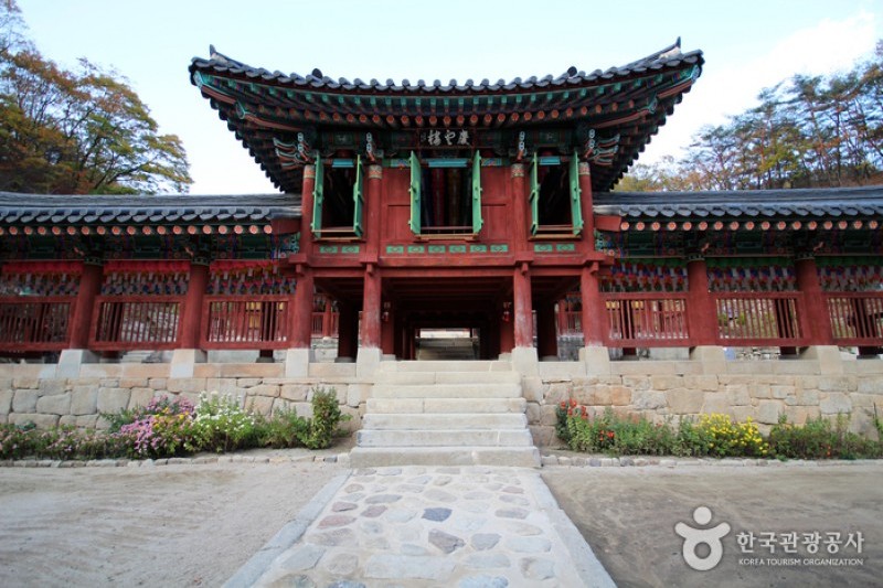 Cheongpyeongsa Temple (Chuncheon)  (8/10)
