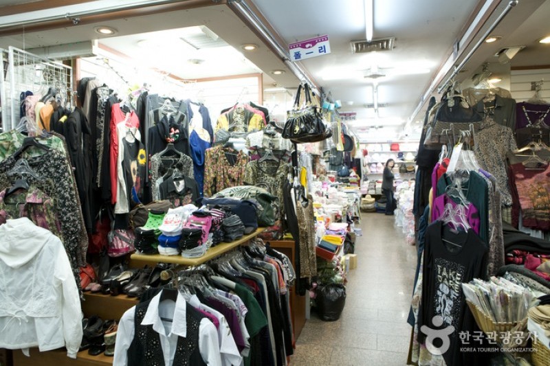 Cheongja Imported Goods Shopping Center  (12/16)