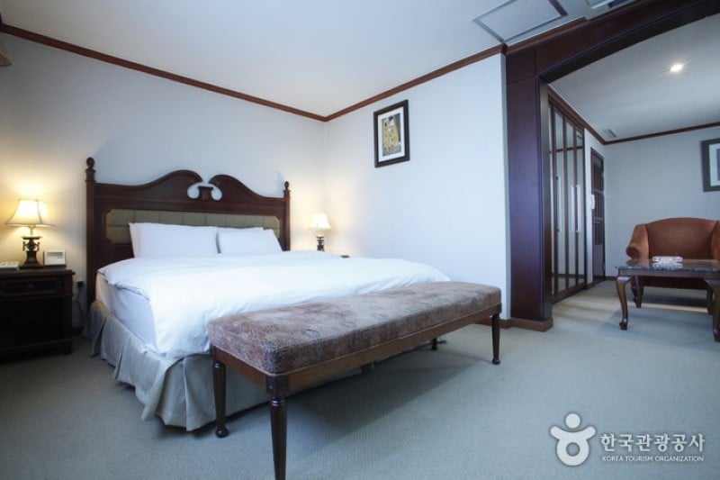 New Chonji Hotel  (13/14)