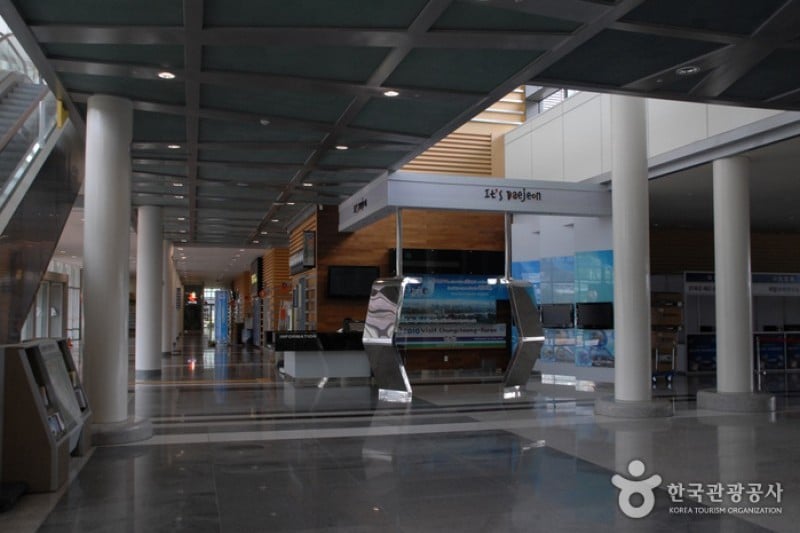 Daejeon Convention Center  (6/11)