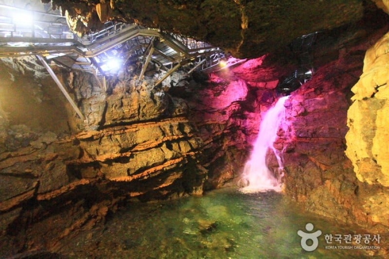 Daegeumgul Cave  (12/14)