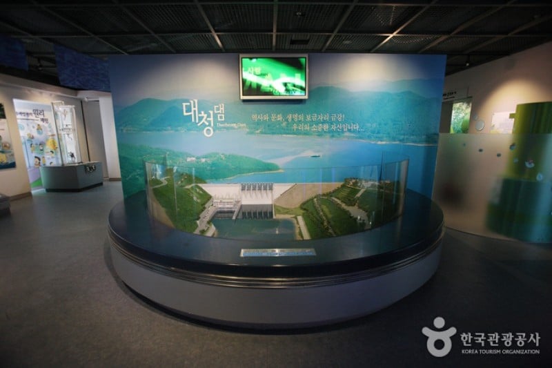 Daecheong Dam Water Culture Center  (2/19)