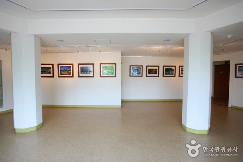 Daecheong Dam Water Culture Center  (16/19)