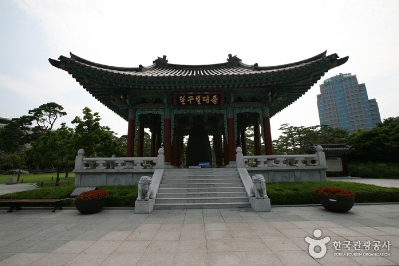 Gukchaebosang Memorial Park  (18/18)