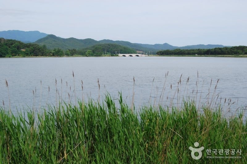 Hwajinpo Lake  (4/14)