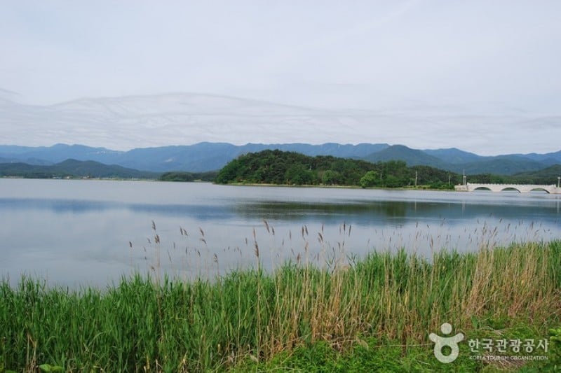 Hwajinpo Lake  (14/14)
