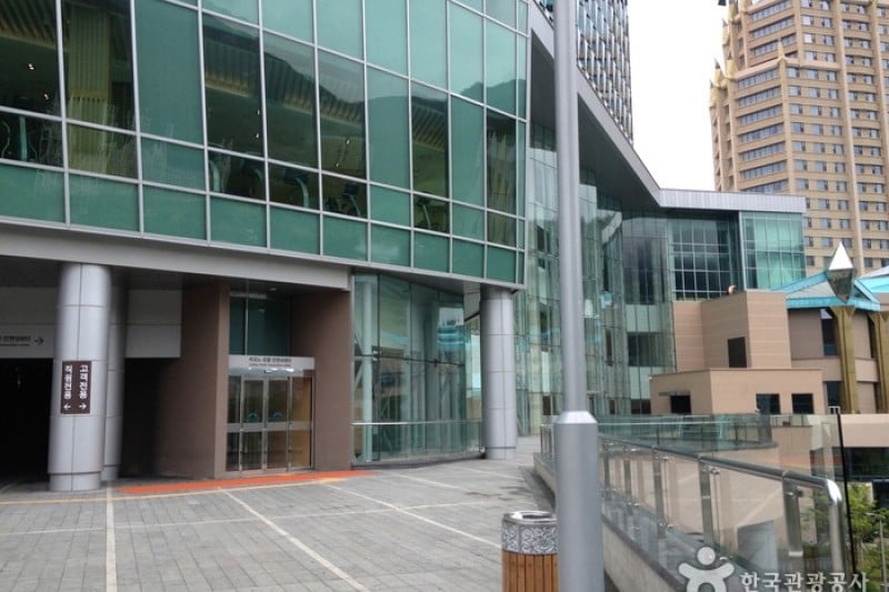 Gangwon Land Casino  (6/8)
