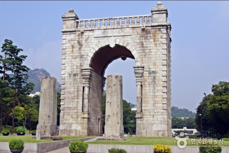 Dongnimmun Gate 
