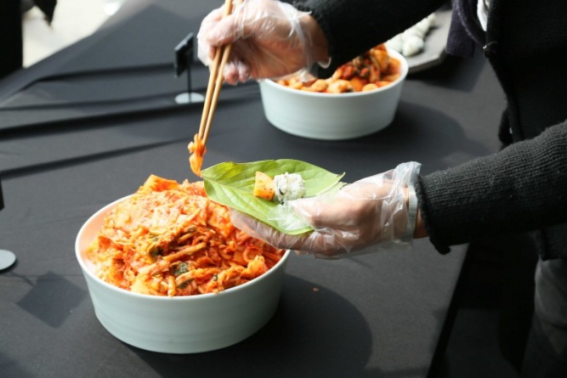 Seoul Kimchi Making &amp; Sharing Festival  (1/1)