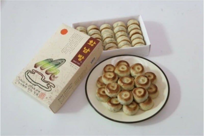 Hwangnam Bread  (1/12)