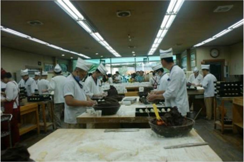 Hwangnam Bread  (2/12)