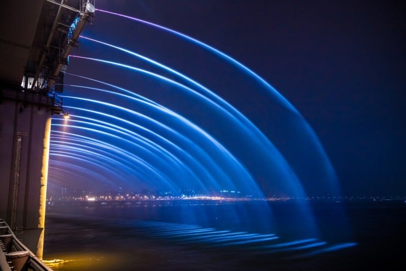 Banpo Bridge Rainbow Fountain  (6/11)