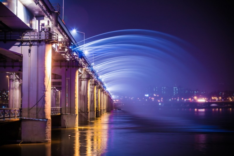 Banpo Bridge Rainbow Fountain  (7/11)
