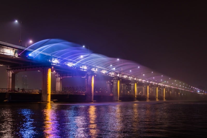 Banpo Bridge Rainbow Fountain  (8/11)