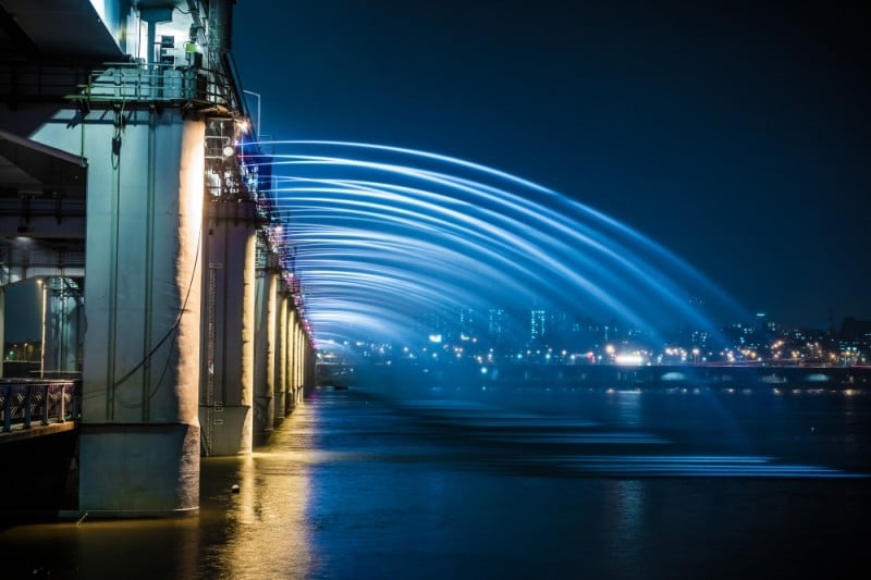 Banpo Bridge Rainbow Fountain  (10/11)