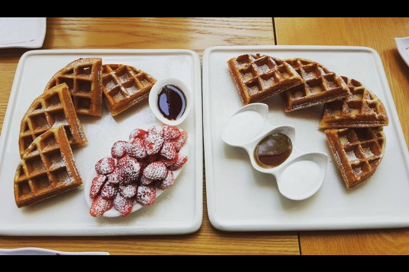 Café Moon  (27/29)