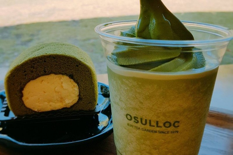 Osulloc Tea House - Myeong-dong Branch  (7/16)