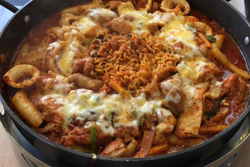 Chuncheonjip Dakgalbi Makguksu Sinchon branch (8/9)