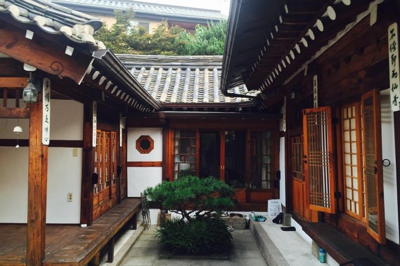 Bukchon Hanok Village (24/25)