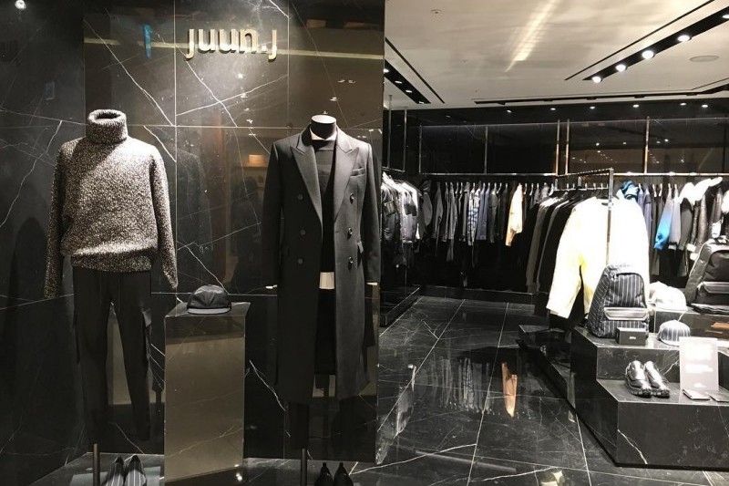 Hyundai Department Store - Apgujeong Branch (Main store)  (1/13)