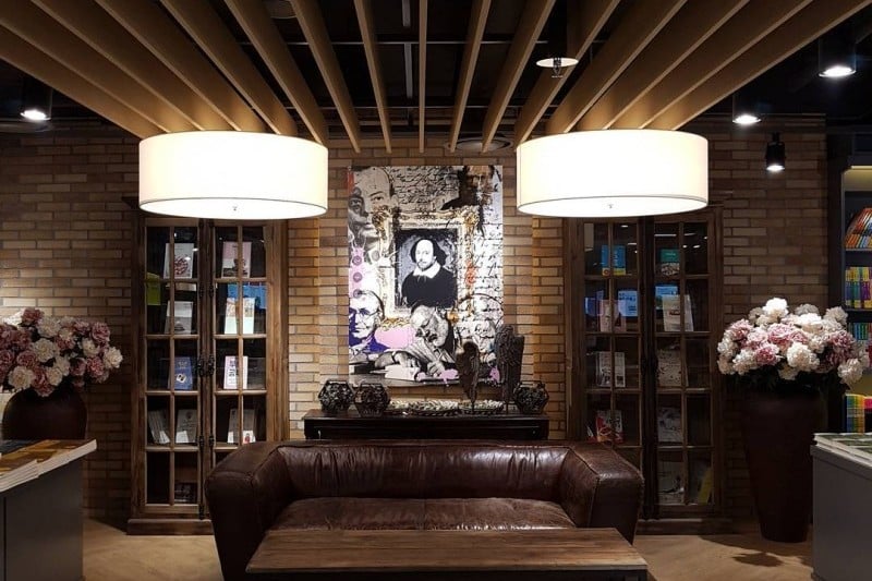 Youngpoong Bookstore  (YP Books) - Jongno Branch (main store)  (22/24)