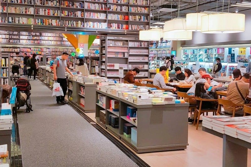 Youngpoong Bookstore (18/18)