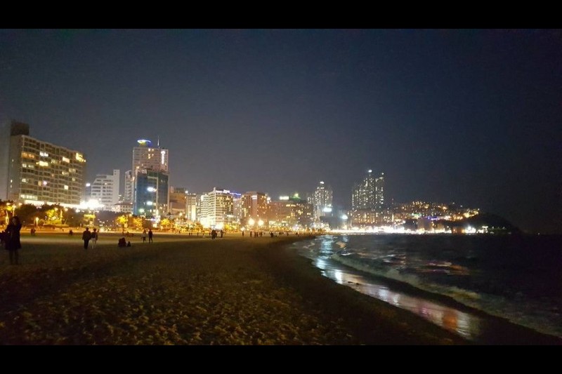 Haeundae Beach  (29/30)