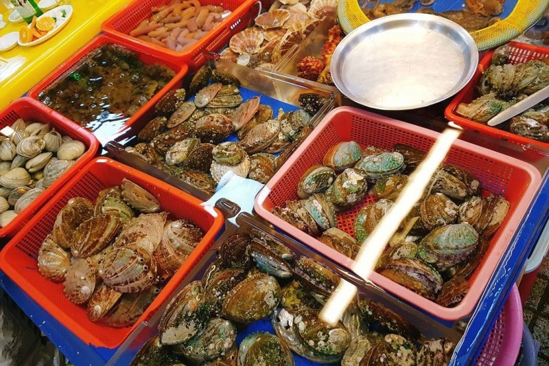 Jagalchi Market  (6/25)