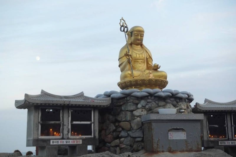 Haedong Yonggungsa Temple  (24/32)