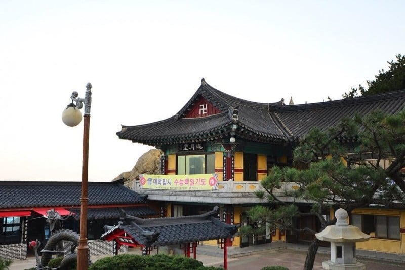 Haedong Yonggungsa Temple  (27/32)