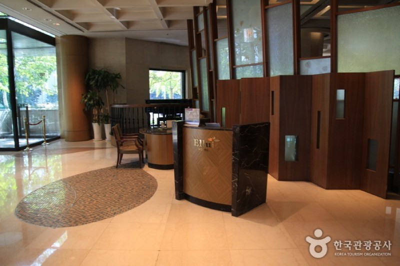 Ellui Hotel (엘루이호텔) (2/5)