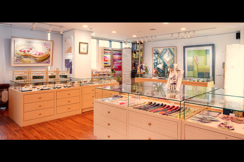 S.J. Cho Korean Paper Art Gallery  (1/7)