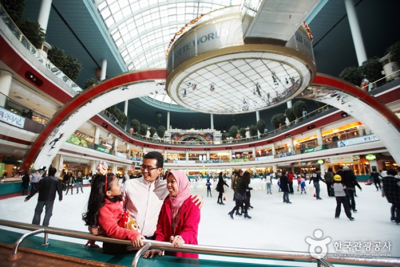 Lotte World Indoor Ice Skating Rink (7/10)