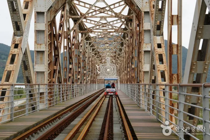 Gimhae Nakdonggang River Rail Park  (1/2)