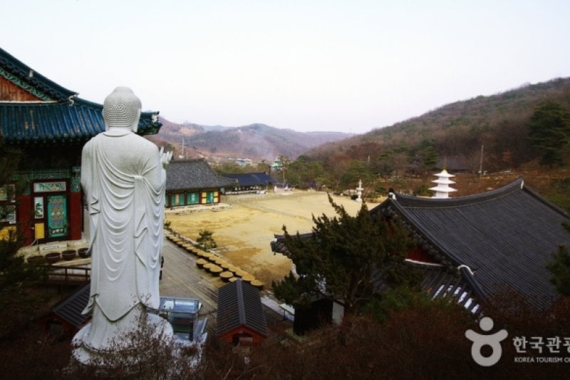 Yeongpyeongsa Temple  (8/9)