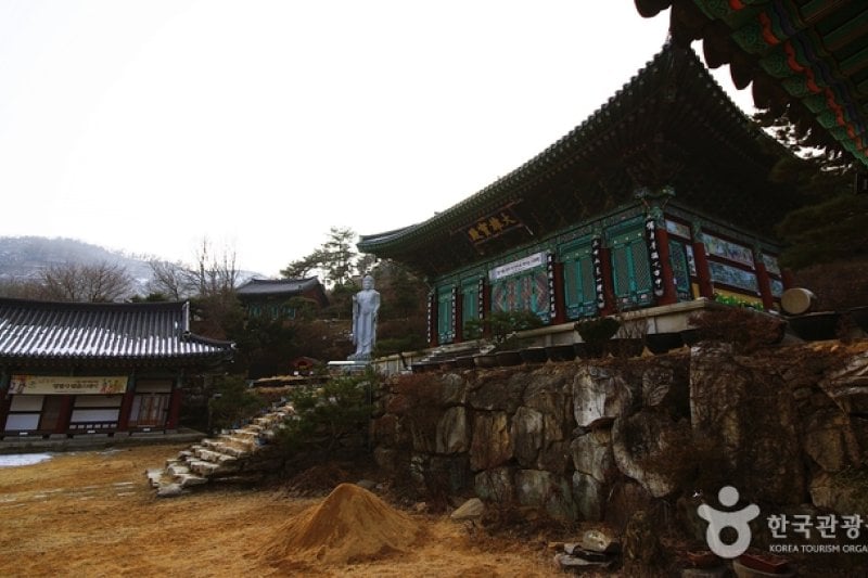 Yeongpyeongsa Temple  (9/9)