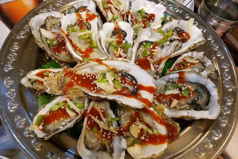 Moryeo(Oyster Soup with Rice) (1/7)