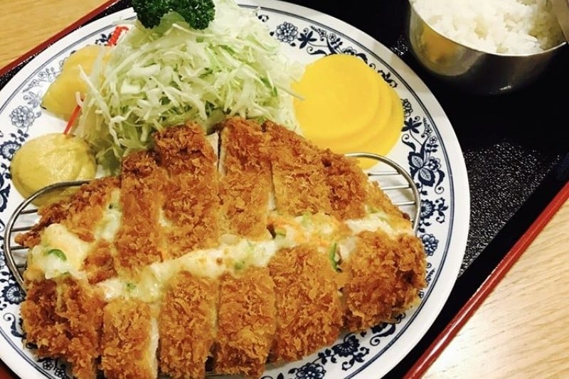 Myeongdong Tonkatsu  (4/7)