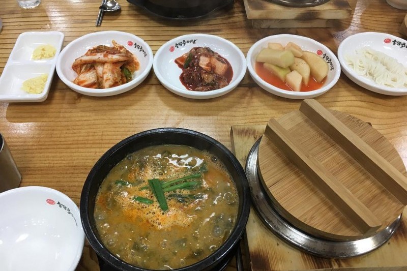 Songdam Chueotang - Sinchon Branch  (2/6)