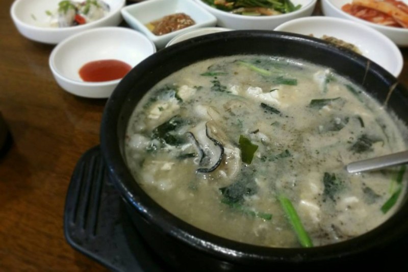 Moryeo(Oyster Soup with Rice) (5/7)