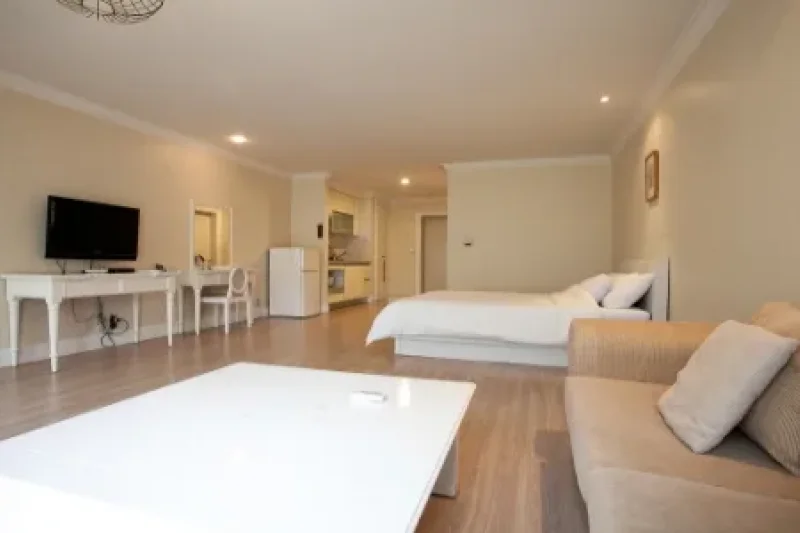 Golden Bay Pension - Goodstay  (7/11)