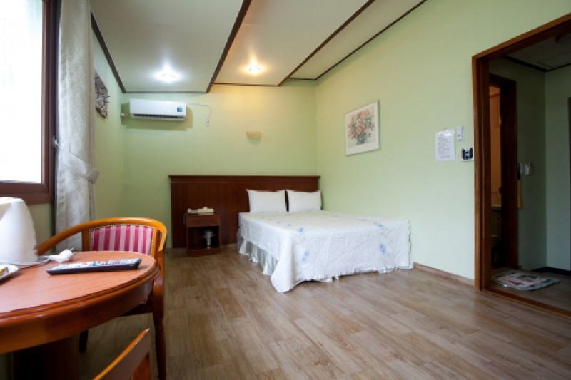 Hotel Sinbuk Hot Springs - Goodstay  (4/6)