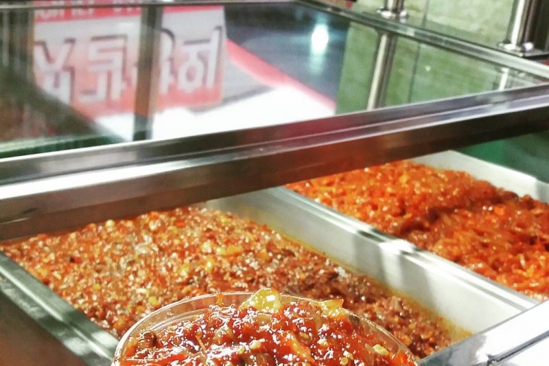 Ganggyeong Traditional Salted Fish Market  (2/4)