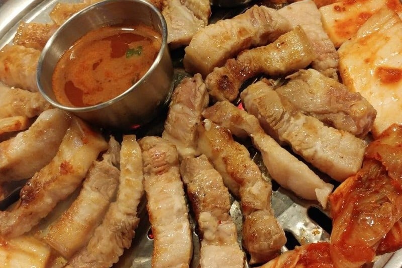 Ganghwatongtong(Offering Roasted Pork) (3/8)