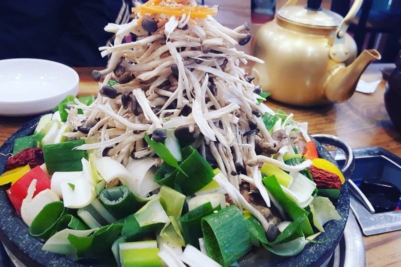Sinchon Seolleongtang  (4/7)