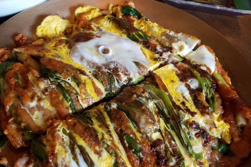 Dongnae Halmae Pajeon  (5/9)
