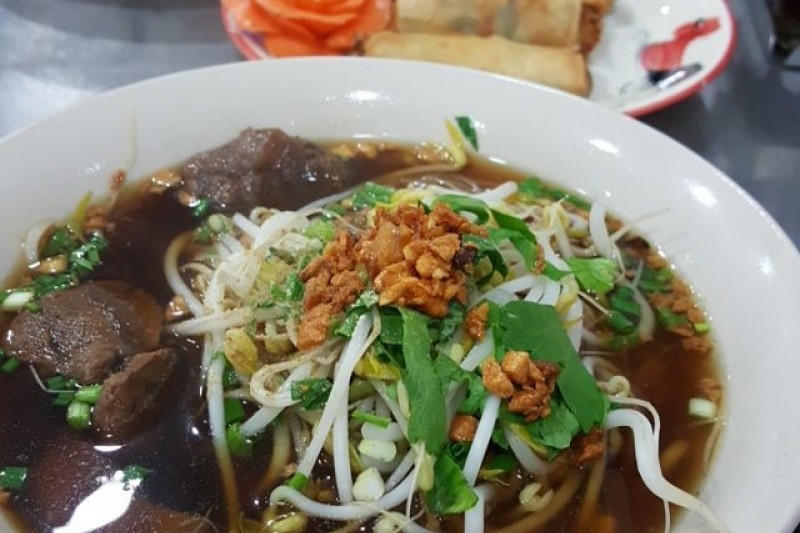 Tuk Tuk Noodle Thai  (7/9)