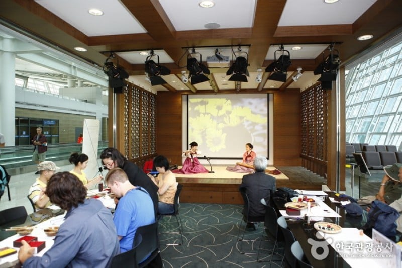 Incheon Airport Korea Traditional Culture Center (5/7)