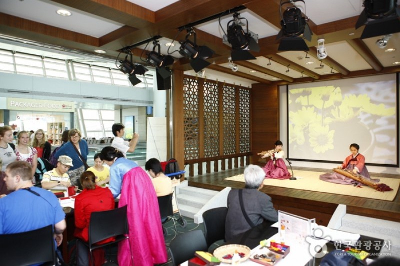 Incheon Airport Korea Traditional Culture Center (6/7)